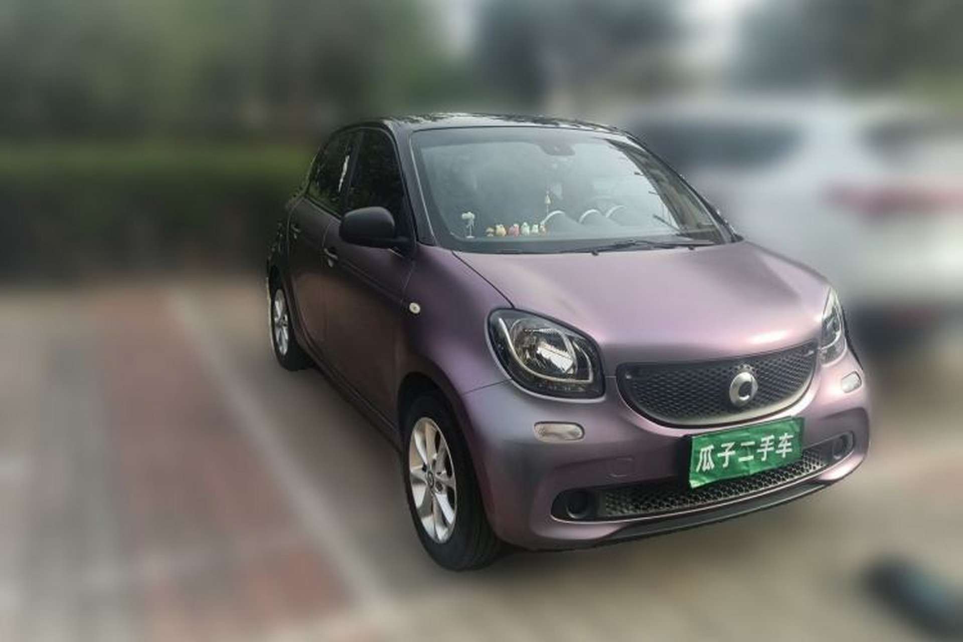 Used smart forfour 2016 1.0L 52 kW Dynamic Edition Front Right 45 Deg
