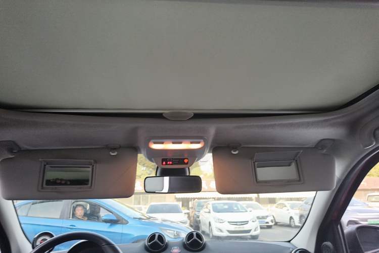 Used smart forfour 2016 0.9T 66 kW Pioneer Edition Headliner