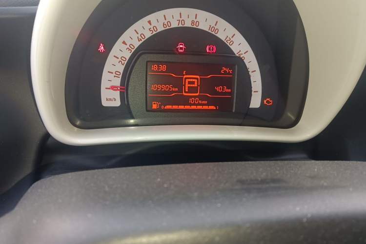 Used smart forfour 2016 1.0L 52 kW Dynamic Edition Instrument Cluster