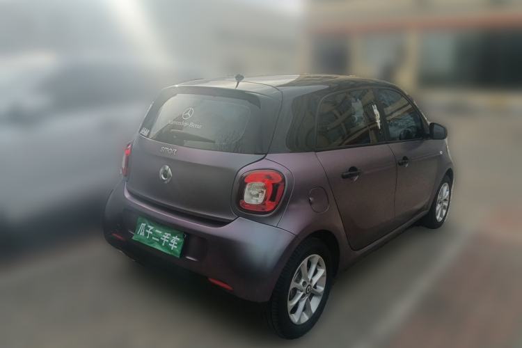 Used smart forfour 2016 1.0L 52 kW Dynamic Edition Rear Right 45 Deg