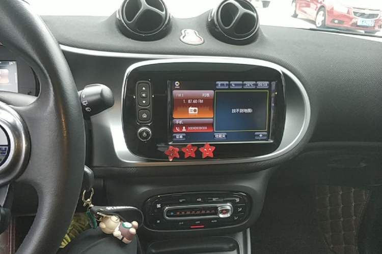 Used smart forfour 2016 0.9T 66 kW Pioneer Edition Audio And AC Panel