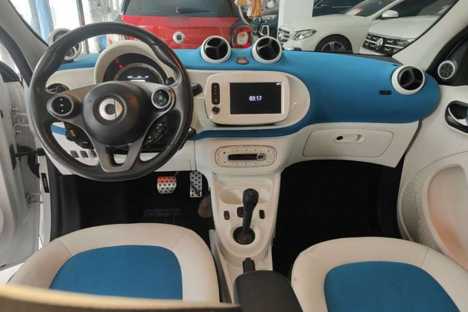 Used smart forfour 2016 0.9T 66 kW Ultimate Edition Center Console