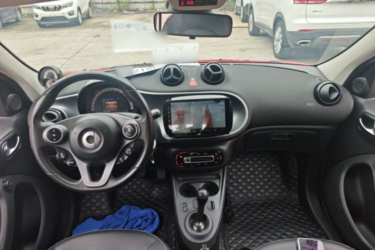 Used smart forfour 2016 0.9T 66 kW Pioneer Edition Center Console