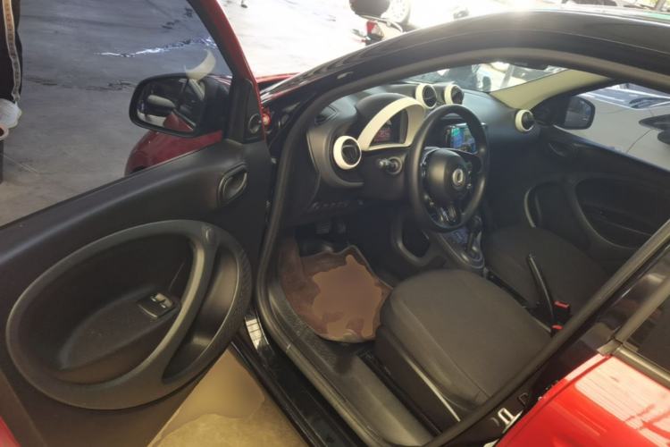 Used smart forfour 2016 1.0L 52 kW Dynamic Edition Driver Seat