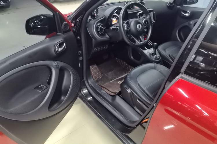Used smart forfour 2016 0.9T 66 kW Pioneer Edition Driver Seat