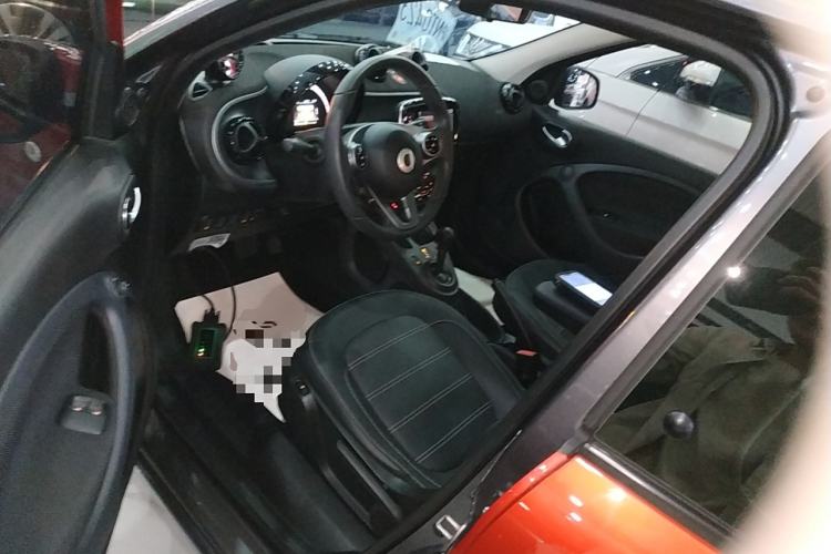 Used smart forfour 2016 0.9T 66 kW Pioneer Edition Driver Seat