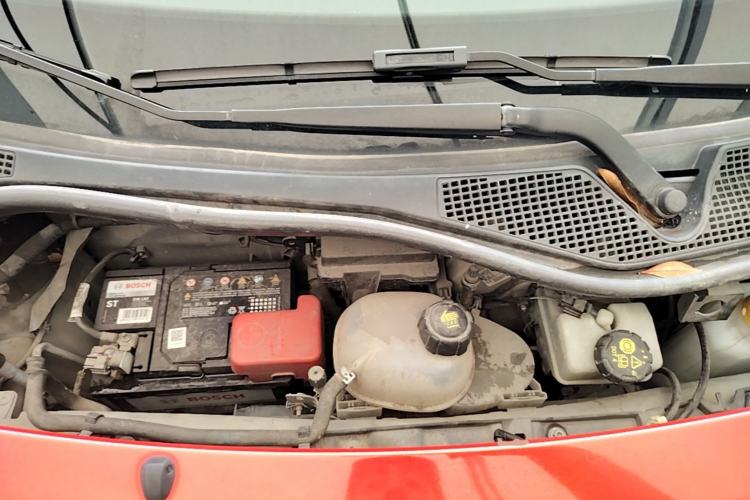 Used smart forfour 2016 1.0L 52 kW Dynamic Edition Engine Bay