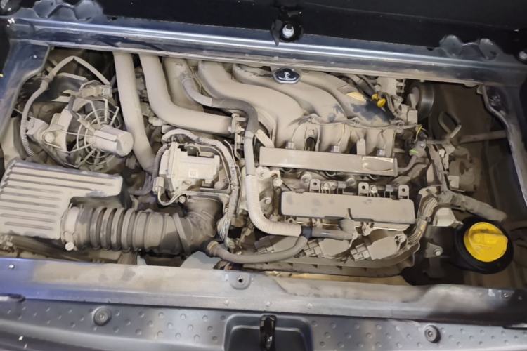 Used smart forfour 2016 1.0L 52 kW Passion Edition Engine Bay