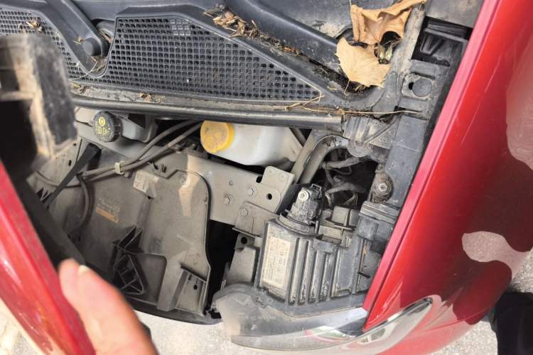 Used smart forfour 2016 1.0L 52 kW Dynamic Edition Engine Bay Left