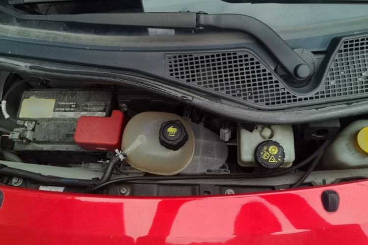 Used smart forfour 2016 1.0L 52 kW Dynamic Edition Engine Bay