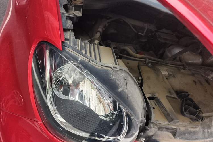 Used smart forfour 2016 0.9T 66 kW Pioneer Edition Engine Bay Right