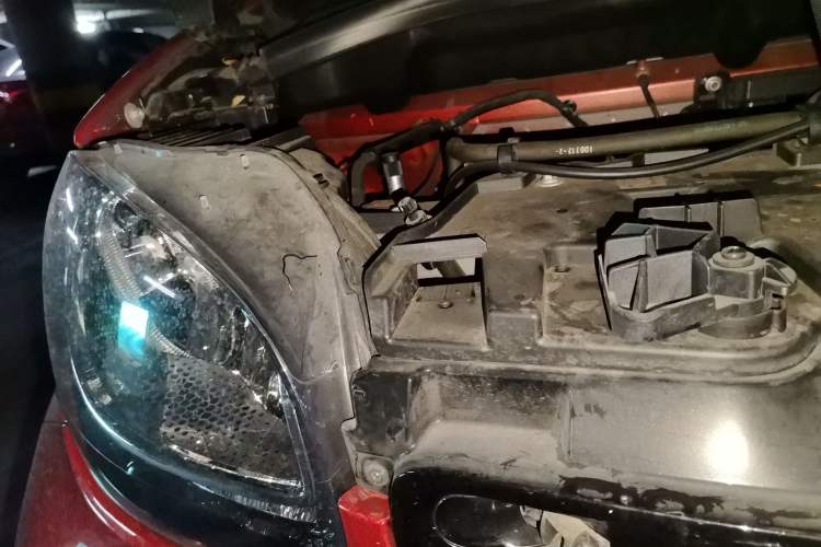 Used smart forfour 2016 0.9T 66 kW Pioneer Edition Engine Bay Right
