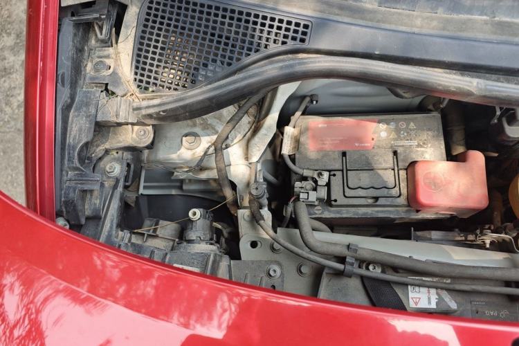 Used smart forfour 2016 1.0L 52 kW Dynamic Edition Engine Bay Right