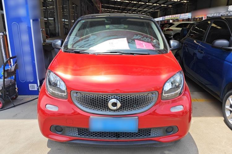 Used smart forfour 2016 0.9T 66 kW Pioneer Edition Exterior 1