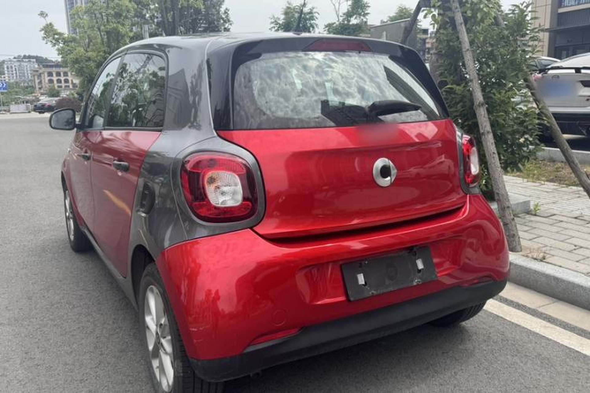 Used smart forfour 2016 1.0L 52 kW Dynamic Edition Exterior 2