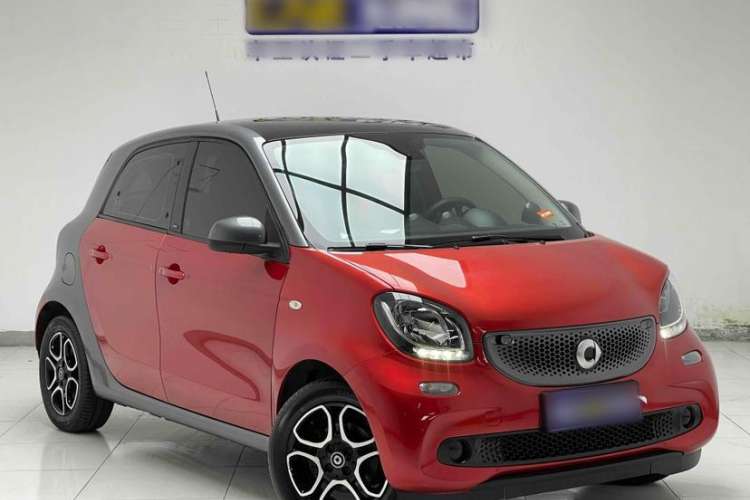 Used smart forfour 2016 0.9T 66 kW Pioneer Edition Exterior 2