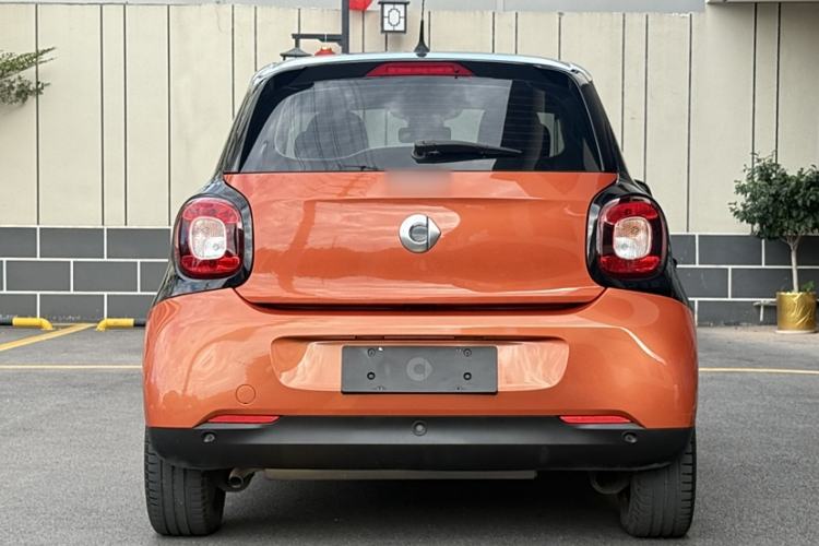 Used smart forfour 2016 1.0L 52 kW Passion Edition Exterior 2