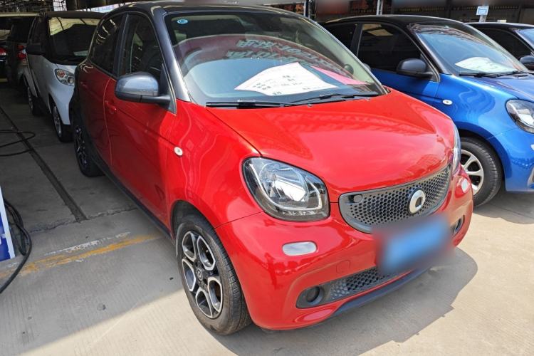 Used smart forfour 2016 0.9T 66 kW Pioneer Edition Exterior 2