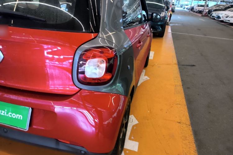 Used smart forfour 2016 1.0L 52 kW Passion Edition Exterior 3