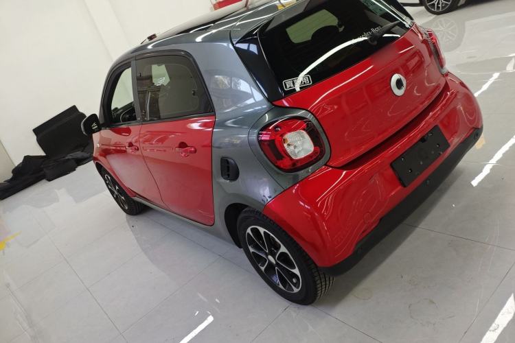 Used smart forfour 2016 1.0L 52 kW Passion Edition Exterior 3