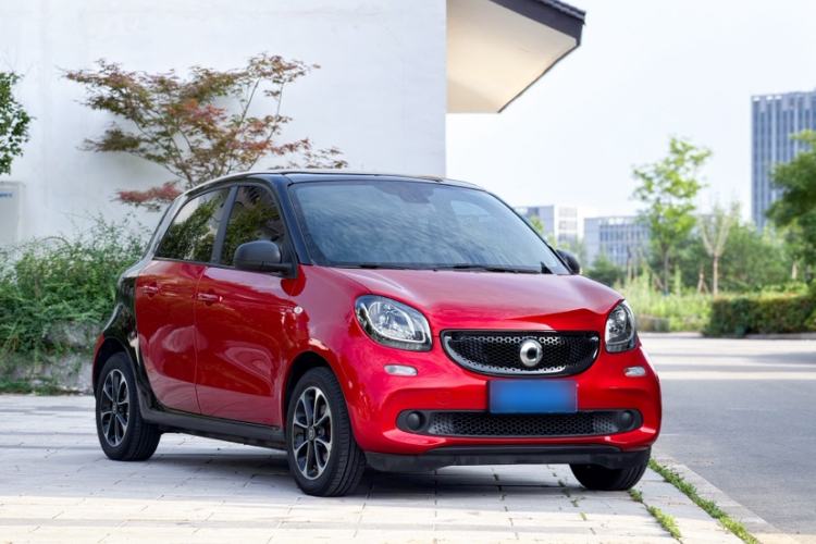 Used smart forfour 2016 1.0L 52 kW Passion Edition Exterior 3
