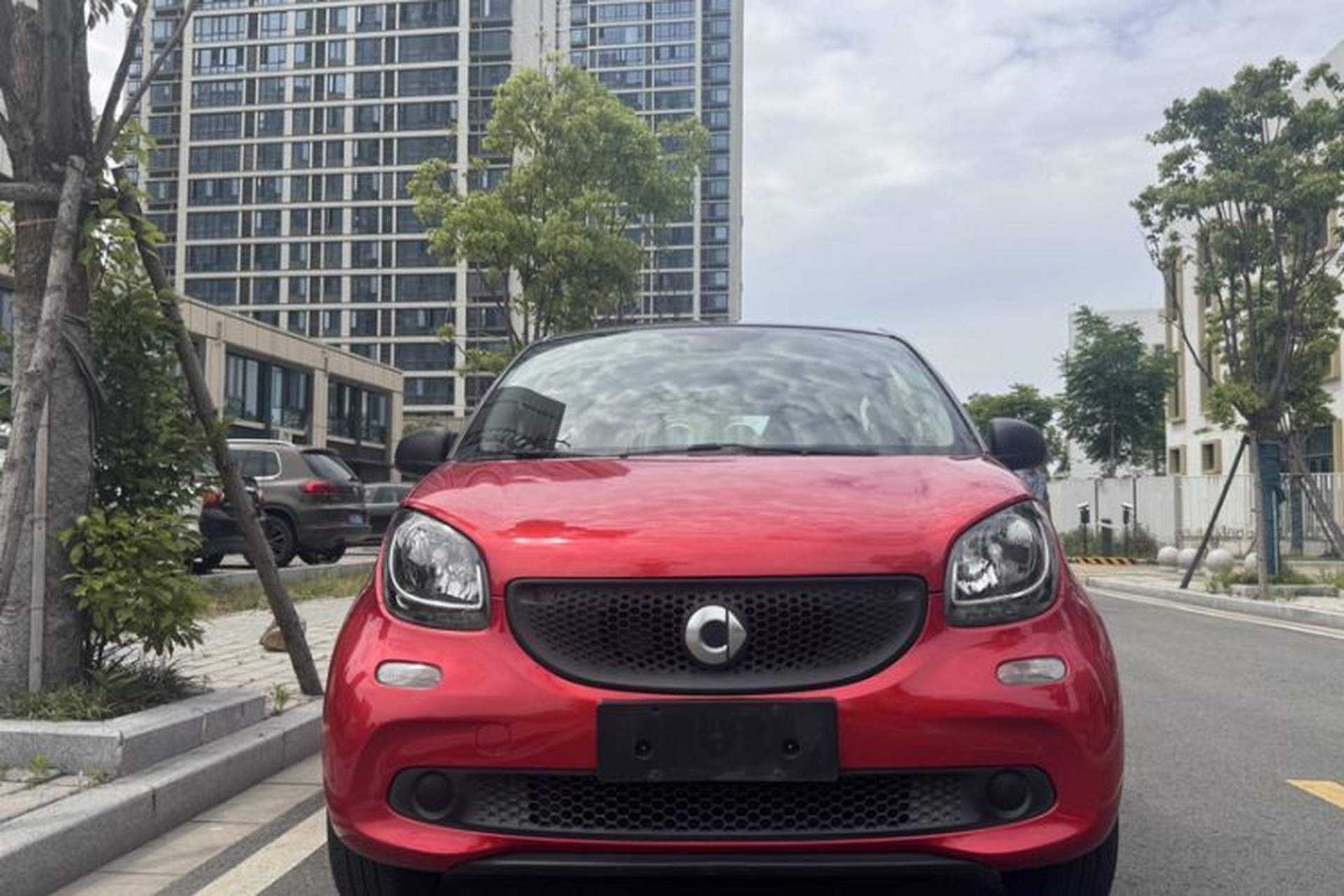 Used smart forfour 2016 1.0L 52 kW Dynamic Edition Exterior 4