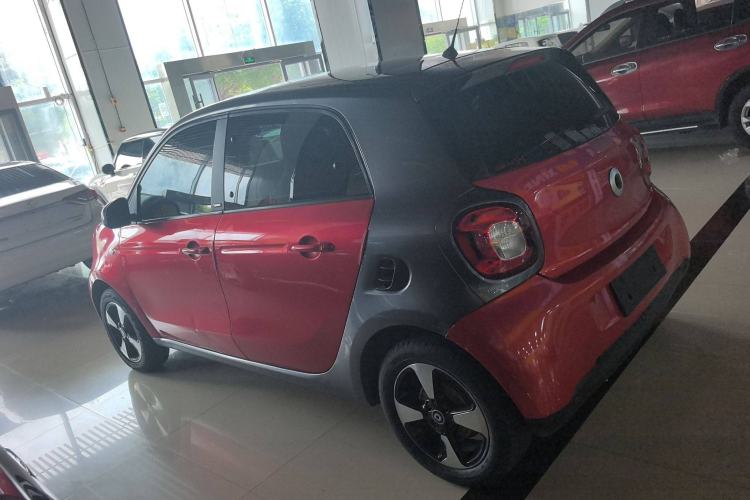 Used smart forfour 2016 1.0L 52 kW Passion Edition Exterior 5