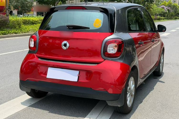Used smart forfour 2016 1.0L 52 kW Dynamic Edition Exterior 5