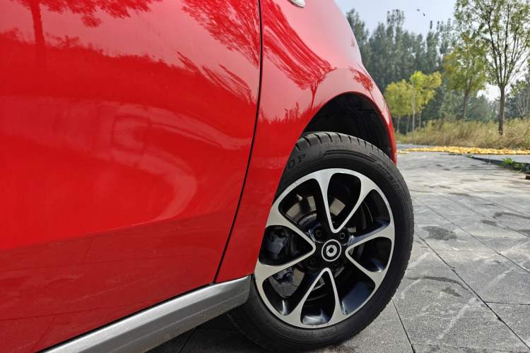 Used smart forfour 2016 1.0L 52 kW Passion Edition Exterior 6