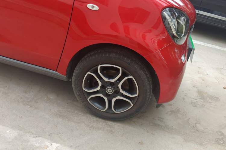 Used smart forfour 2016 0.9T 66 kW Pioneer Edition Exterior 7
