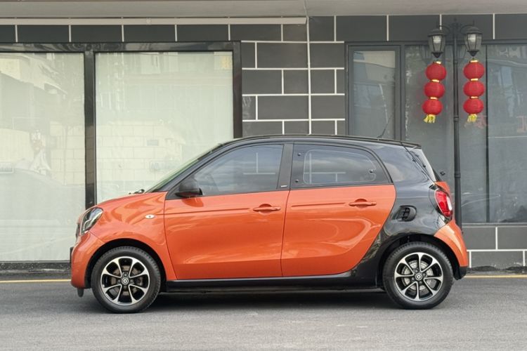 Used smart forfour 2016 1.0L 52 kW Passion Edition Exterior 7