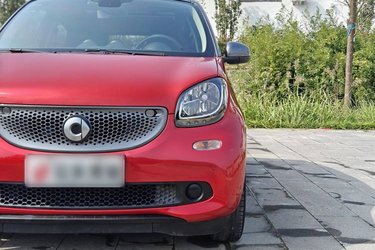 Used smart forfour 2016 1.0L 52 kW Passion Edition Exterior 7