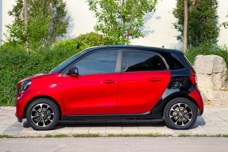 Used smart forfour 2016 1.0L 52 kW Passion Edition Exterior 7