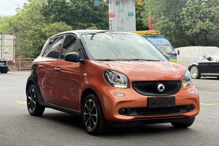 Used smart forfour 2016 1.0L 52 kW Passion Edition Exterior 8