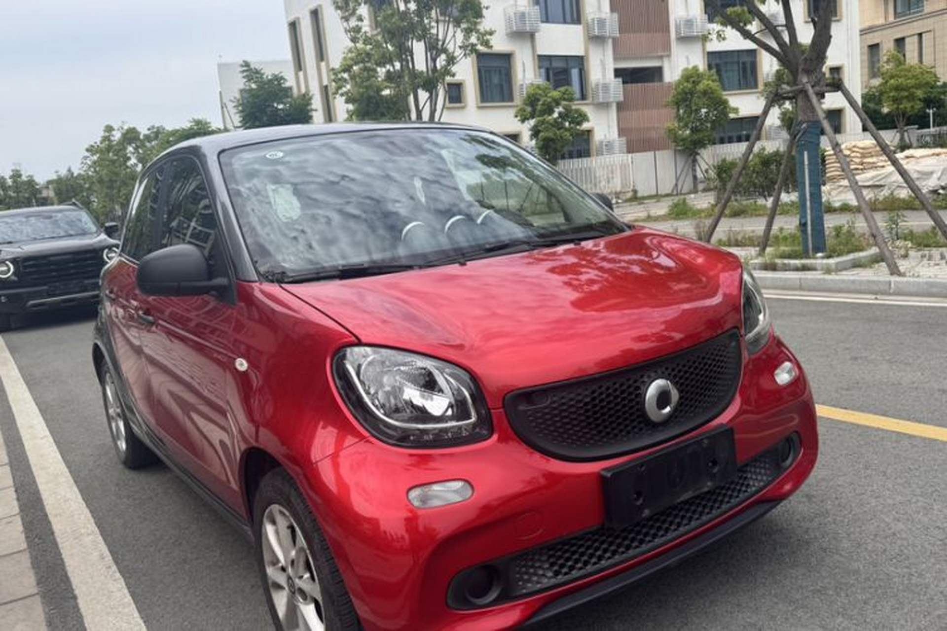 Used smart forfour 2016 1.0L 52 kW Dynamic Edition Exterior 9