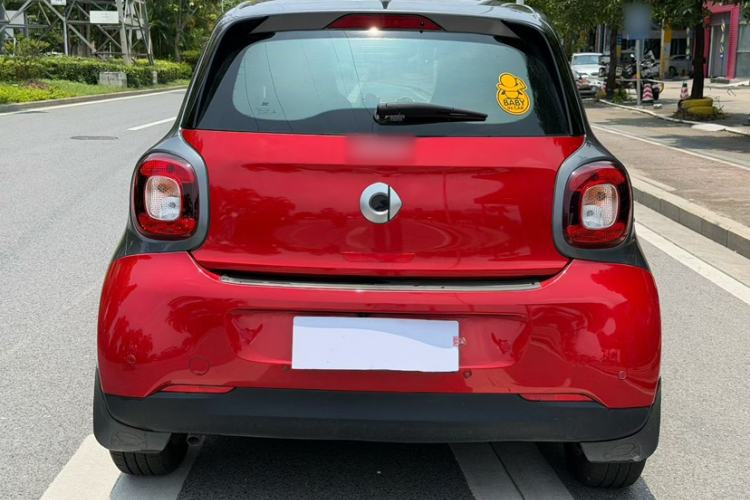 Used smart forfour 2016 1.0L 52 kW Dynamic Edition Exterior 9