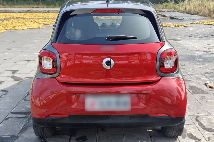 Used smart forfour 2016 1.0L 52 kW Passion Edition Exterior 9