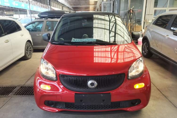 Used smart forfour 2016 1.0L 52 kW Dynamic Edition Front