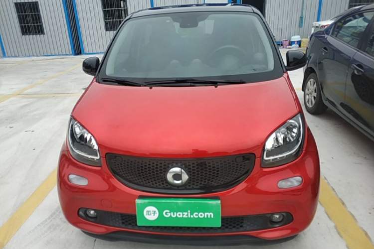 Used smart forfour 2016 0.9T 66 kW Pioneer Edition Front