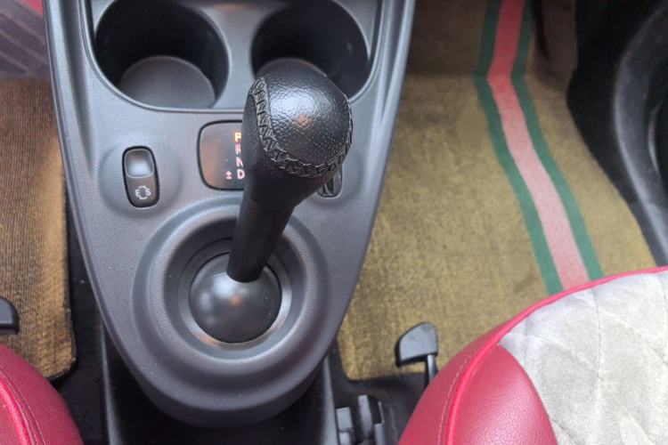 Used smart forfour 2016 1.0L 52 kW Passion Edition Gear Lever