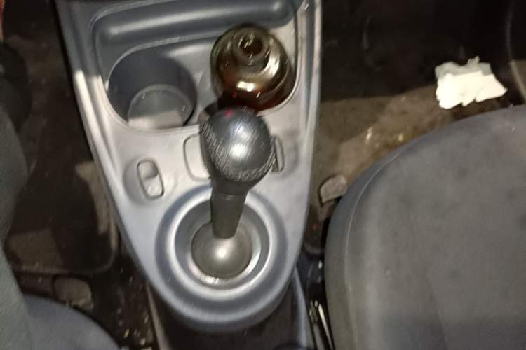 Used smart forfour 2016 1.0L 52 kW Dynamic Edition Gear Lever