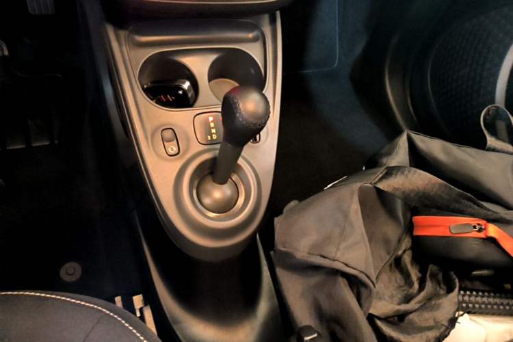 Used smart forfour 2016 1.0L 52 kW Passion Edition Gear Lever