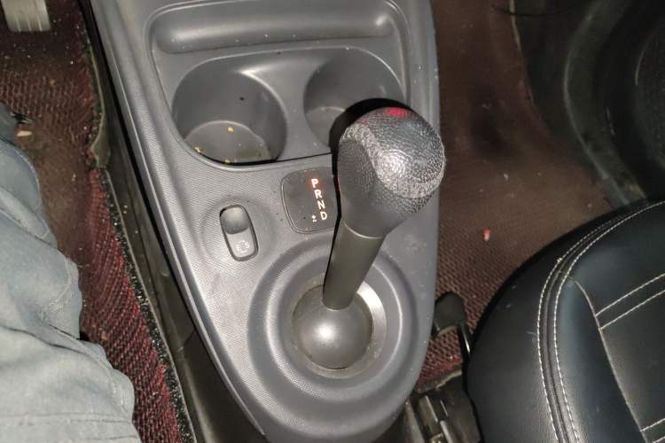 Used smart forfour 2016 1.0L 52 kW Dynamic Edition Gear Lever