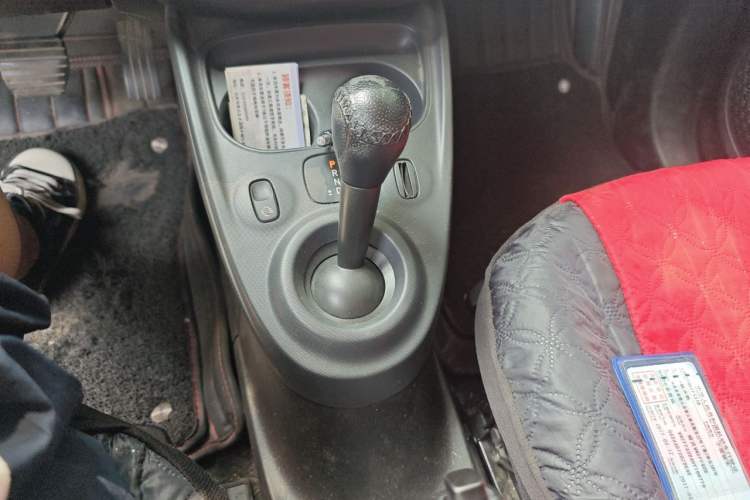 Used smart forfour 2016 1.0L 52 kW Dynamic Edition Gear Lever