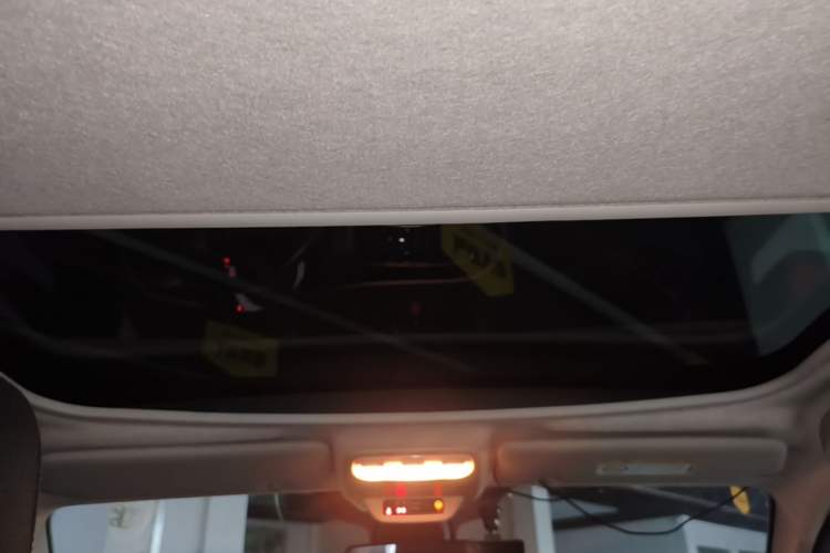 Used smart forfour 2016 1.0L 52 kW Passion Edition Headliner