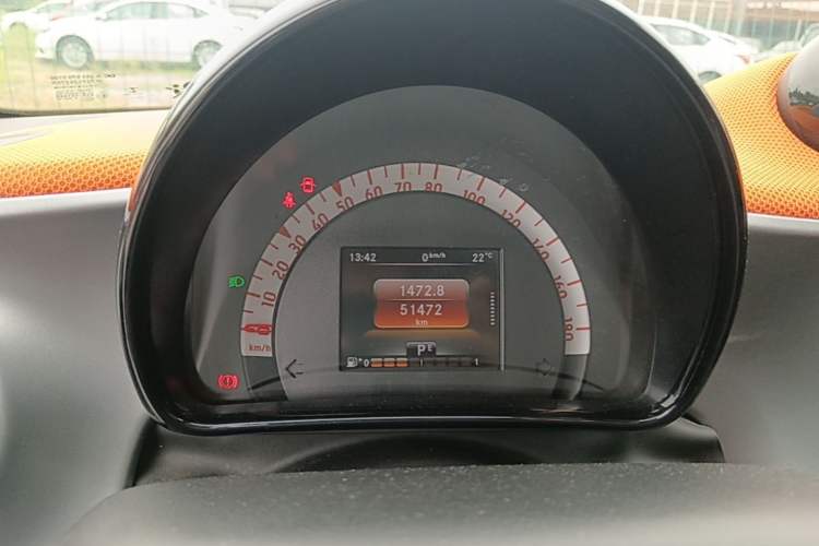Used smart forfour 2016 1.0L 52 kW Passion Edition Instrument Cluster