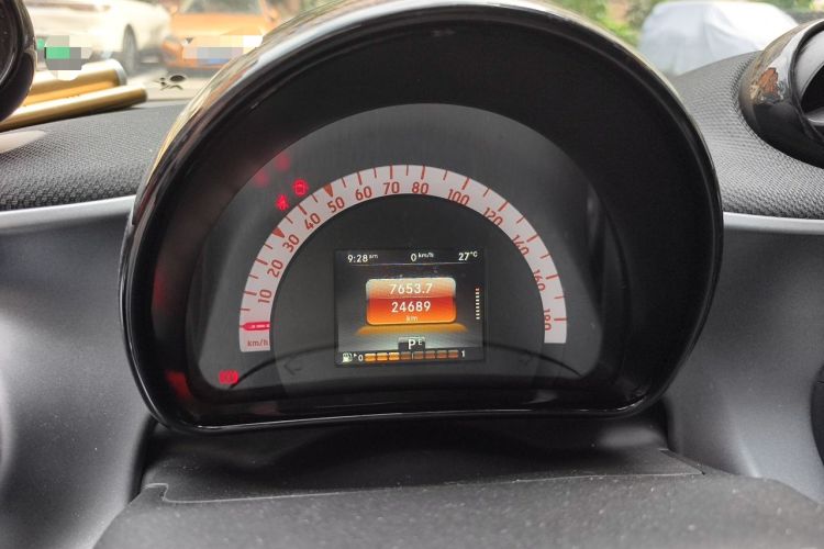 Used smart forfour 2016 0.9T 66 kW Pioneer Edition Instrument Cluster