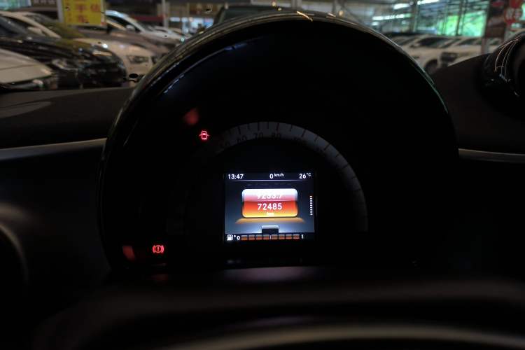 Used smart forfour 2016 1.0L 52 kW Passion Edition Instrument Cluster
