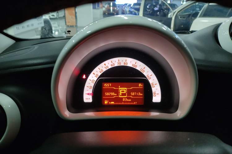 Used smart forfour 2016 1.0L 52 kW Dynamic Edition Instrument Cluster