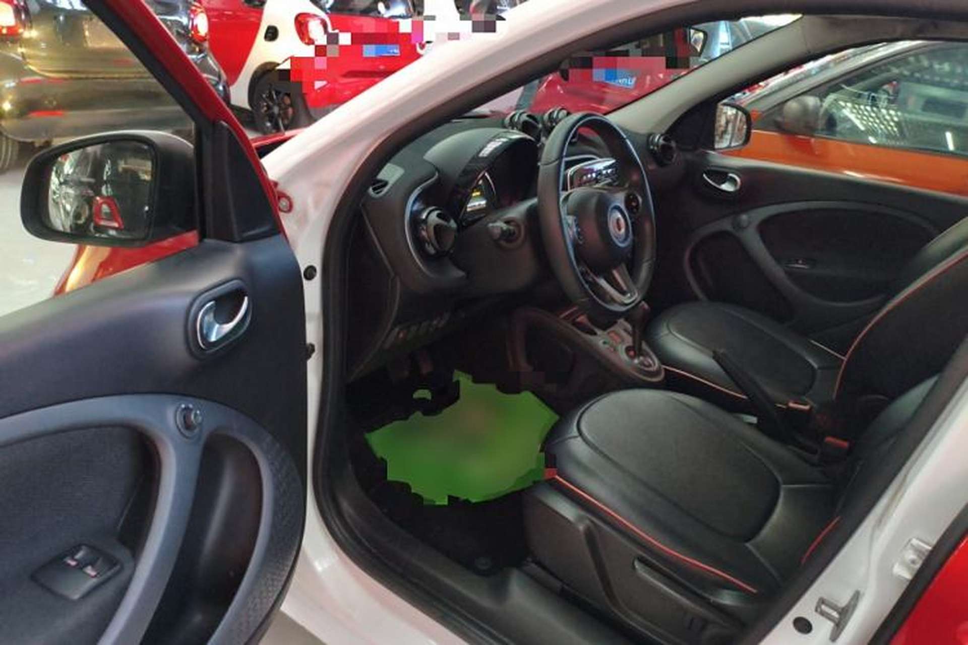 Used smart forfour 2016 1.0L 52 kW Passion Edition Interior 3